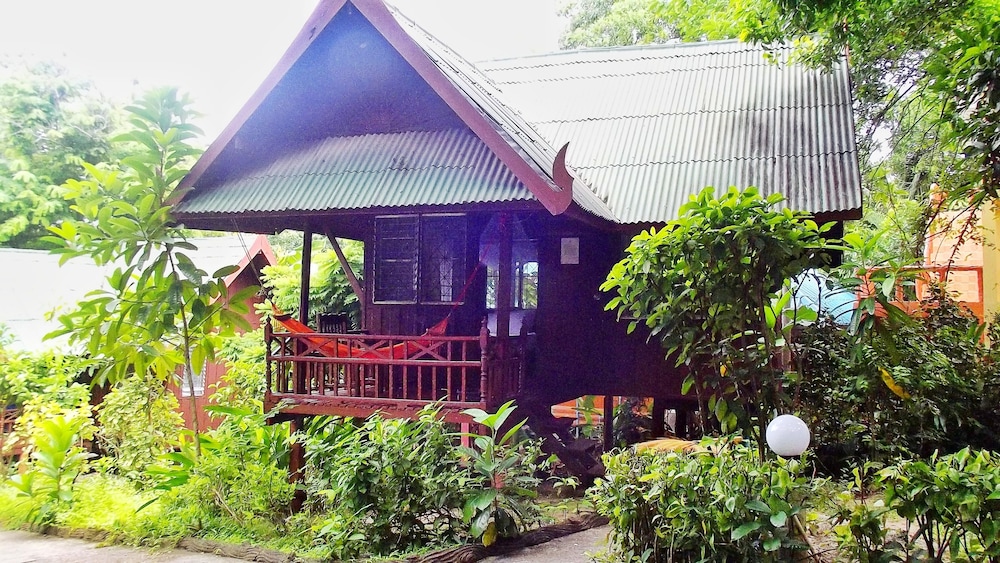 Standard Bungalow (Hill Side 3 Pax) photo 3
