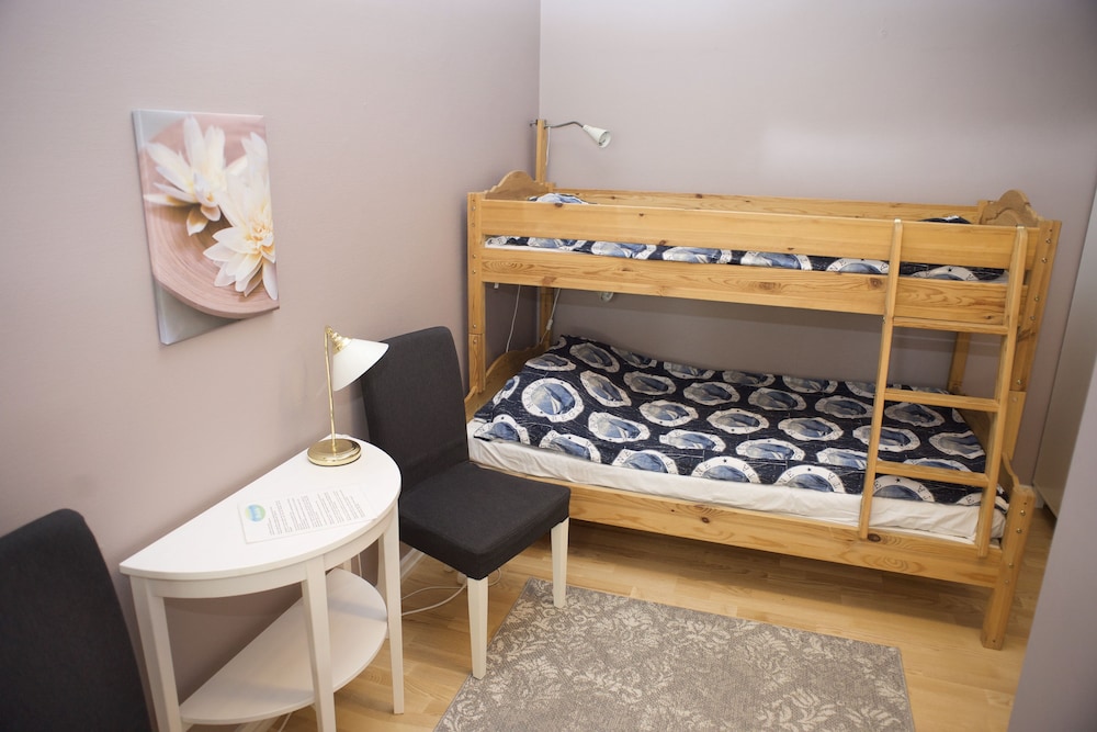Family Room, Shared Bathroom (5 persons) photo 1