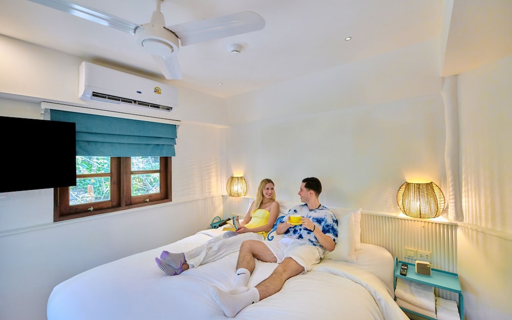 Coral Hut Quad (Two-Bedroom Bungalow) - Photo 6
