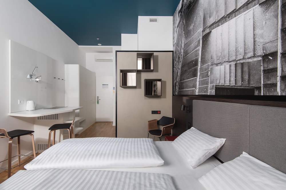 Superior Double Room - Photo 2