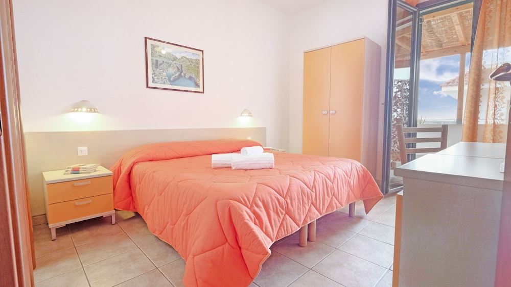Comfort Room, Balcony photo 2