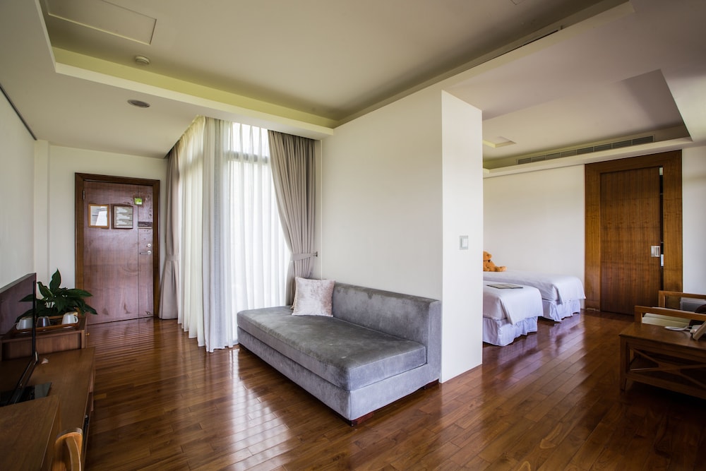 Superior Double Room, 1 Double or 2 Twin Beds, Ocean View photo 3