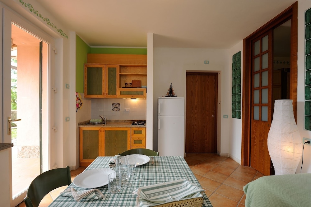 Panoramic Apartment, 2 Bedrooms, Lake View, Lakeside photo 2
