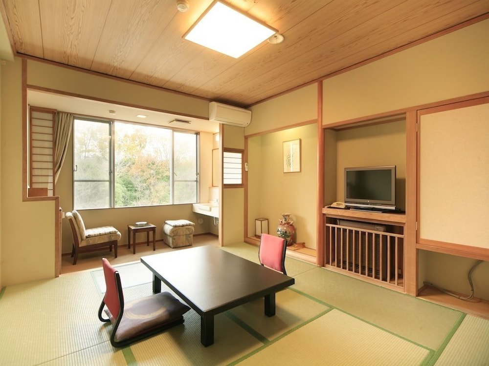 Japanese Style Room with Private Toilet photo 1