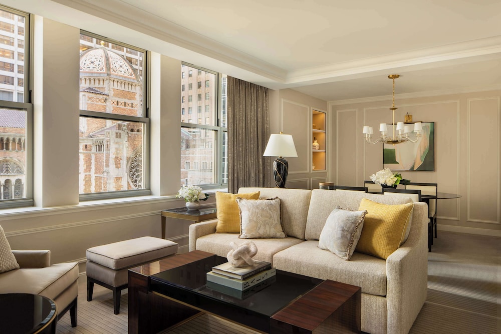 Premium Suite, 2 Bedrooms (2 Double Beds)