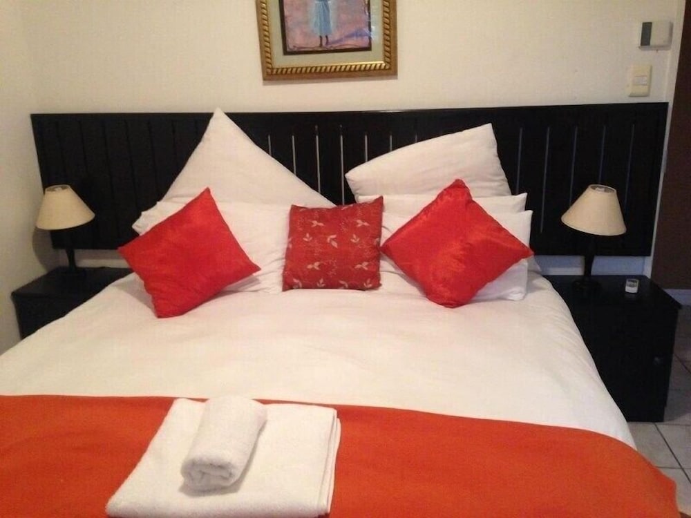 Solo Self Catering Unit (11)