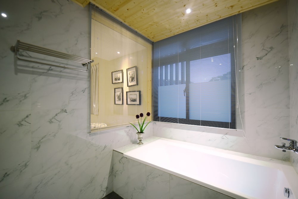 Luxury Quadruple Room photo 3