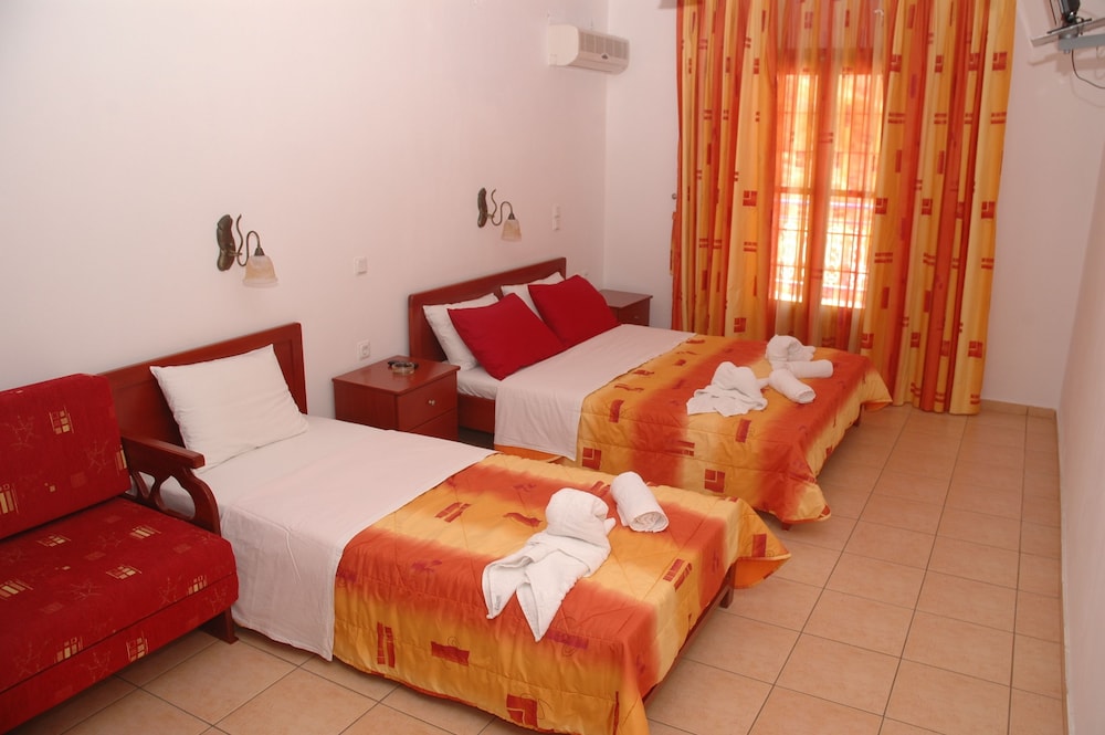 Comfort Triple Room, Sea View