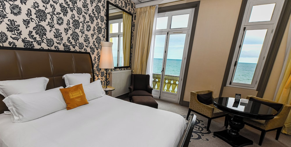 Deluxe Room, 1 Queen Bed, Balcony, Sea View - Photo 1