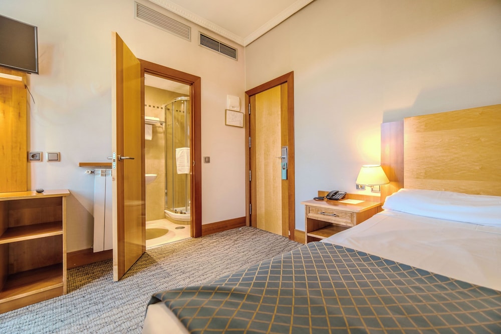 Single Room photo 2