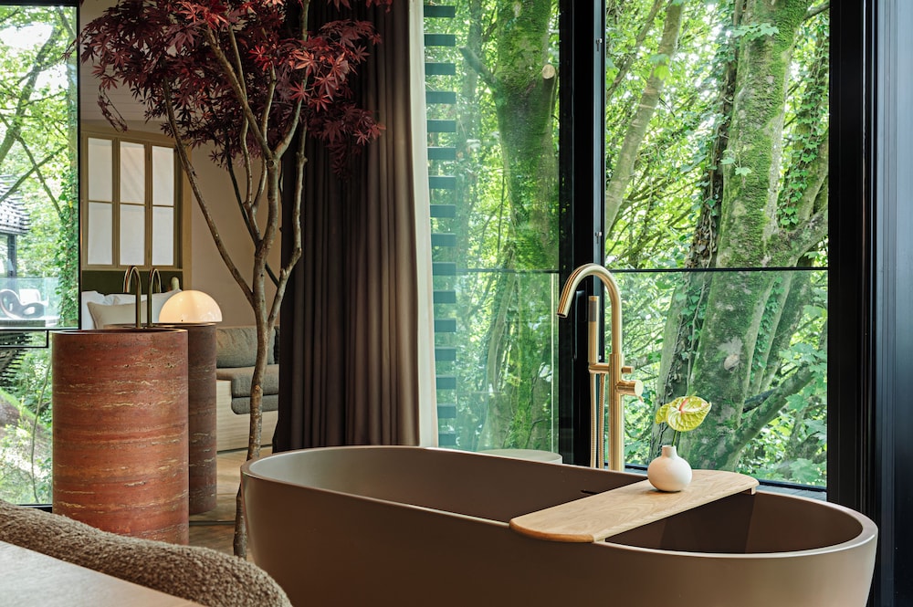 Signature Room