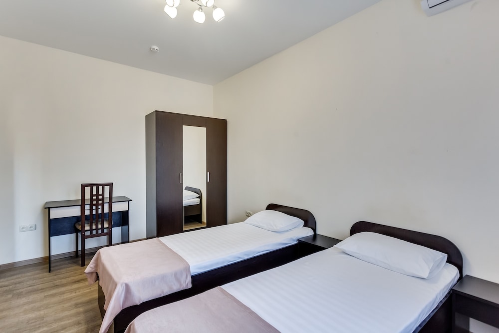 Standard Twin Room photo 2