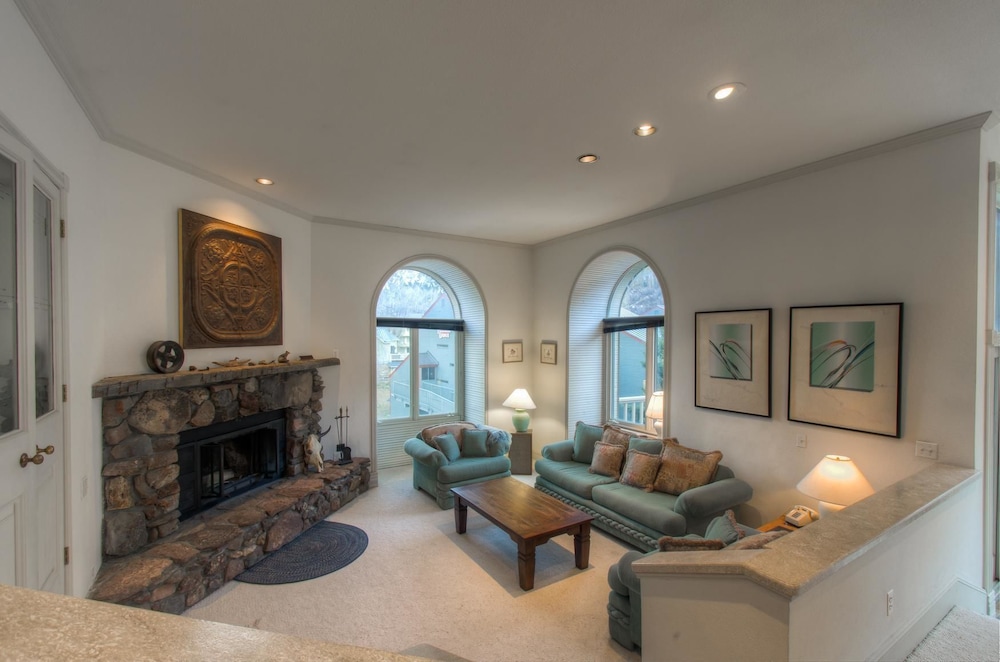 Family Condo, 3 Bedrooms, Mountainside