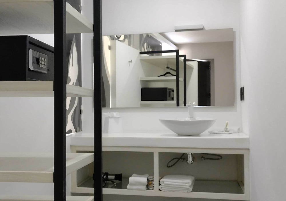 Junior Suite, Multiple Beds, Non Smoking photo 3
