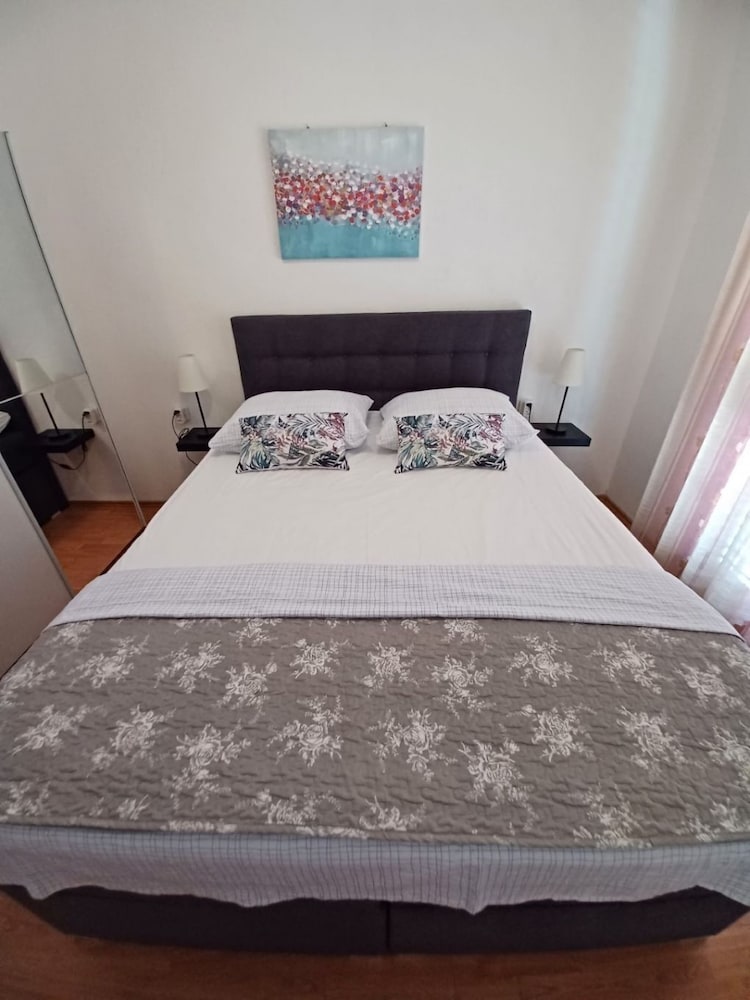 Apartment (Marijica - 100m from the beach - A1(6) photo 2