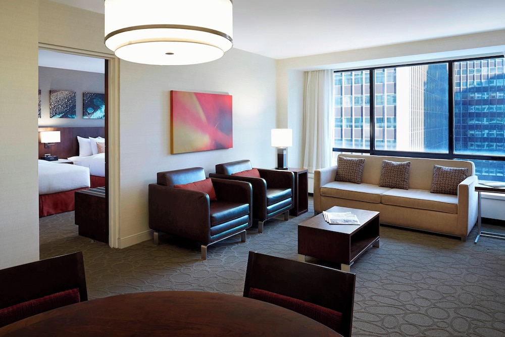 Deluxe Suite, Multiple Beds