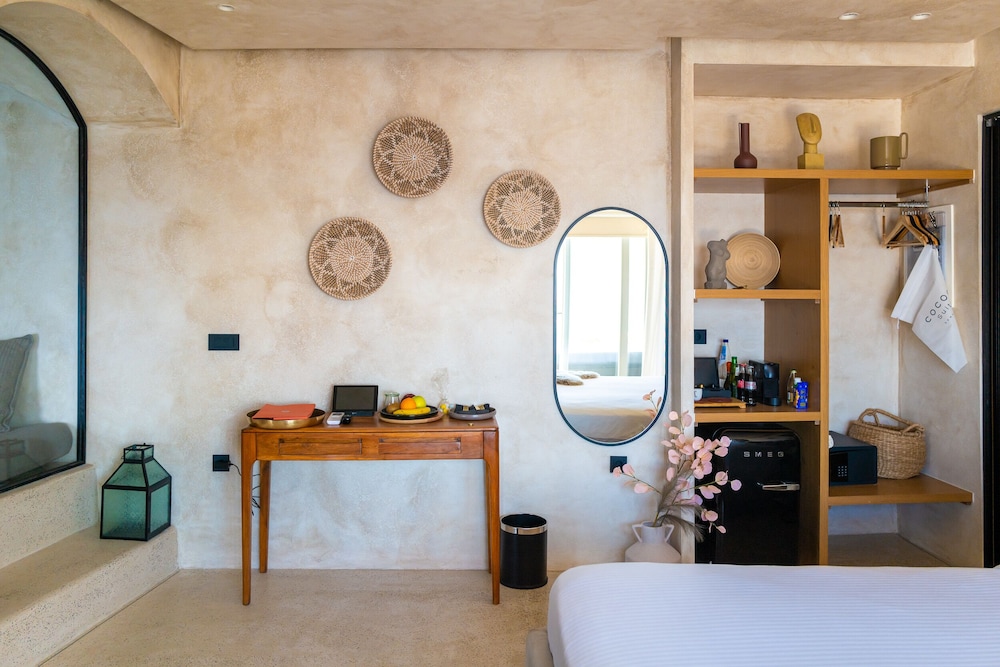 Infinity Suite, Tunnel Jetted Tub, Sea View photo 3
