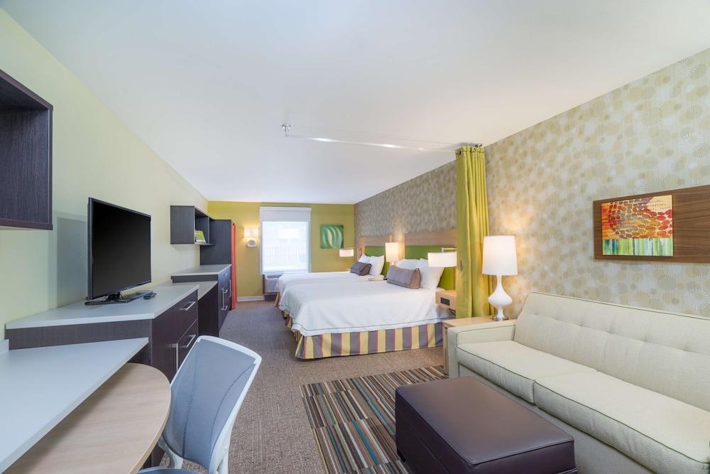 Studio, 2 Queen Beds, Accessible, Non Smoking (hearing acc)
