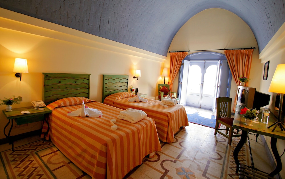 Pool View Room