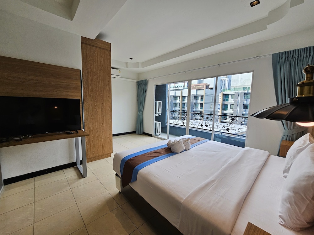 Superior Double Room, Balcony - Photo 2