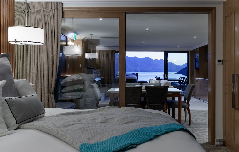 Lakeview Suite - Photo 10