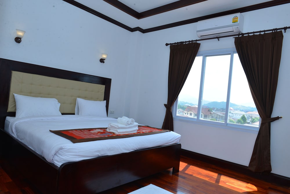 Deluxe Twin Room photo 2