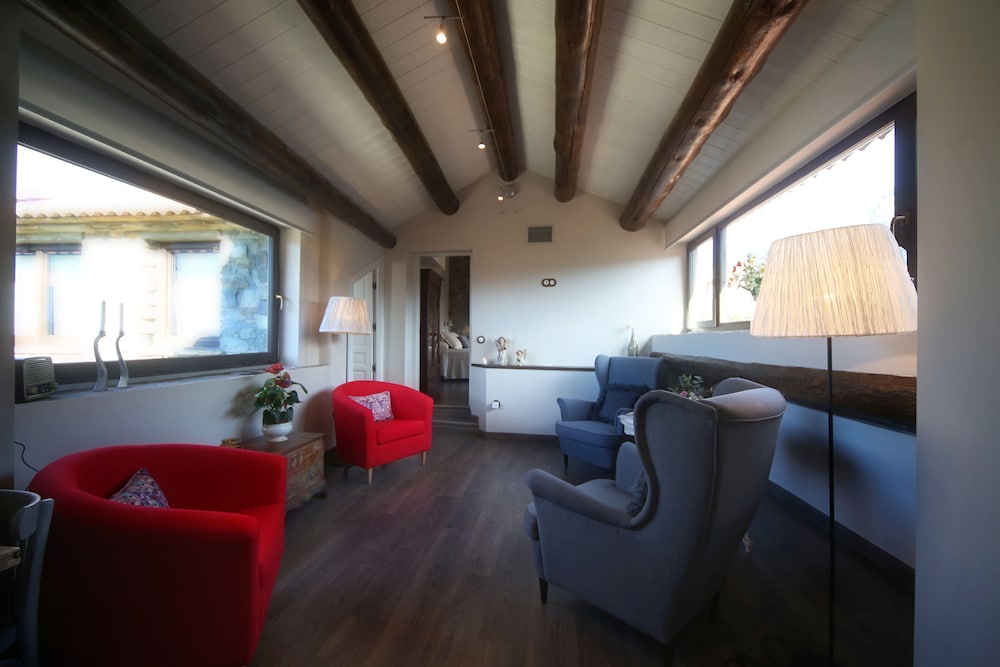 Superior Suite, 1 Bedroom, Private Bathroom, River View photo 3