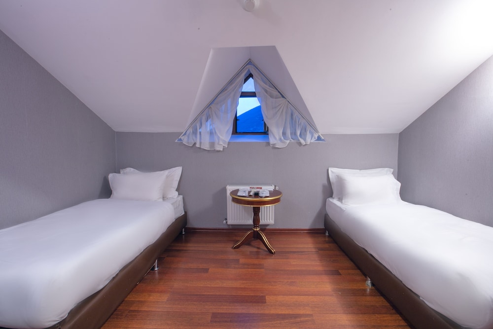 Executive Suite photo 2
