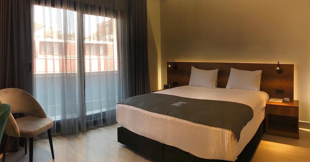 Standard Double Room - Photo 6