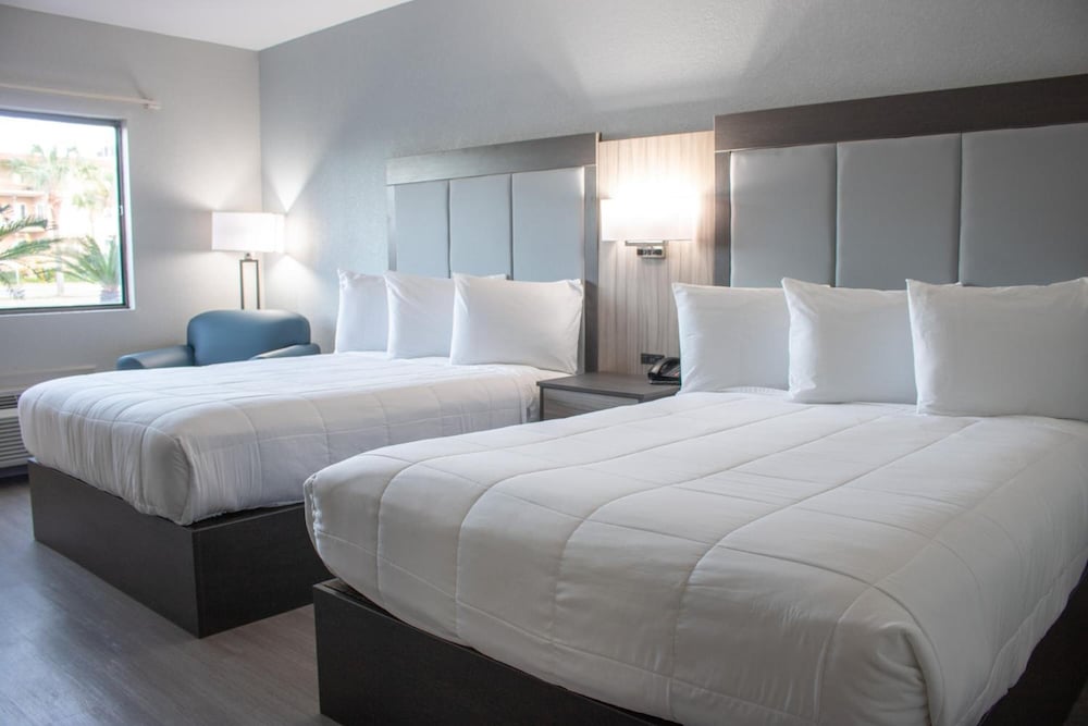Premium Room, 2 Queen Beds photo 1