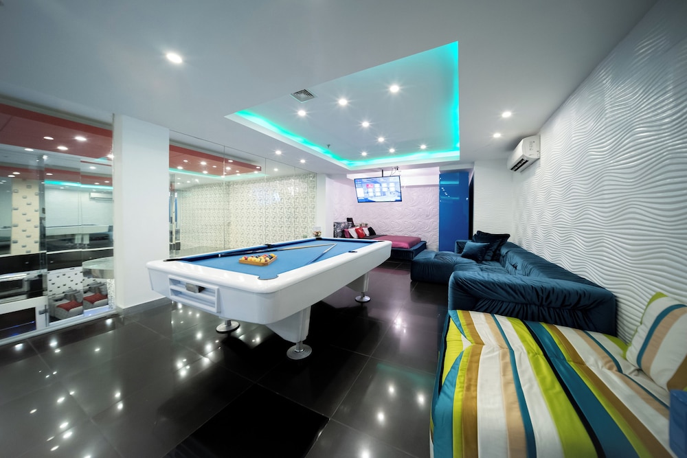 Honeymoon Loft, 1 King Bed, Private Pool photo 3