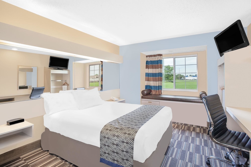 Room, Accessible photo 3
