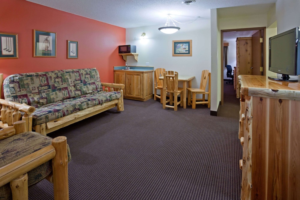 Deluxe Suite, 1 Bedroom, 2 Queen Beds, Non Smoking