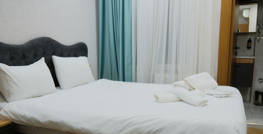 Economy Double Room, 1 Double Bed photo 3