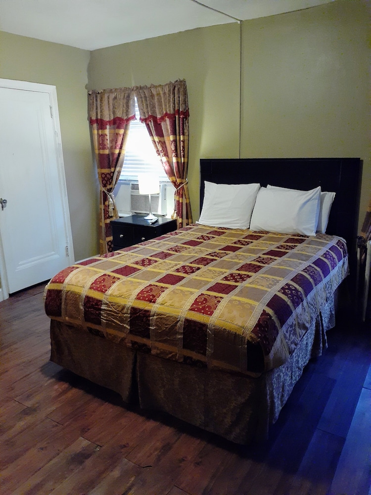 Standard Suite