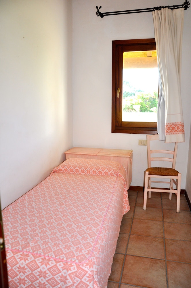 Comfort Apartment, 2 Bedrooms (5 pax) photo 1