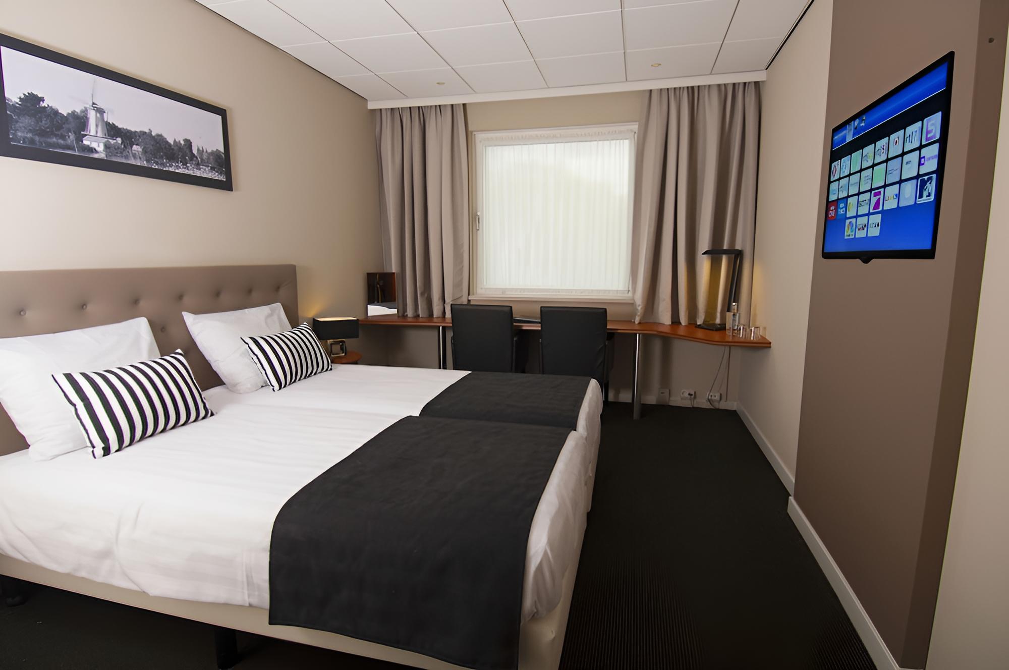 Standard Twin Room, 2 Twin Beds photo 2