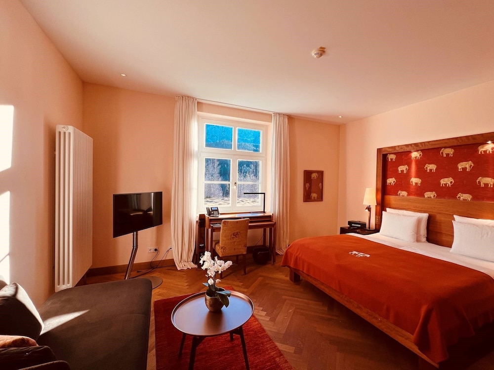 Juniorsuite Deluxe Hideaway photo 3