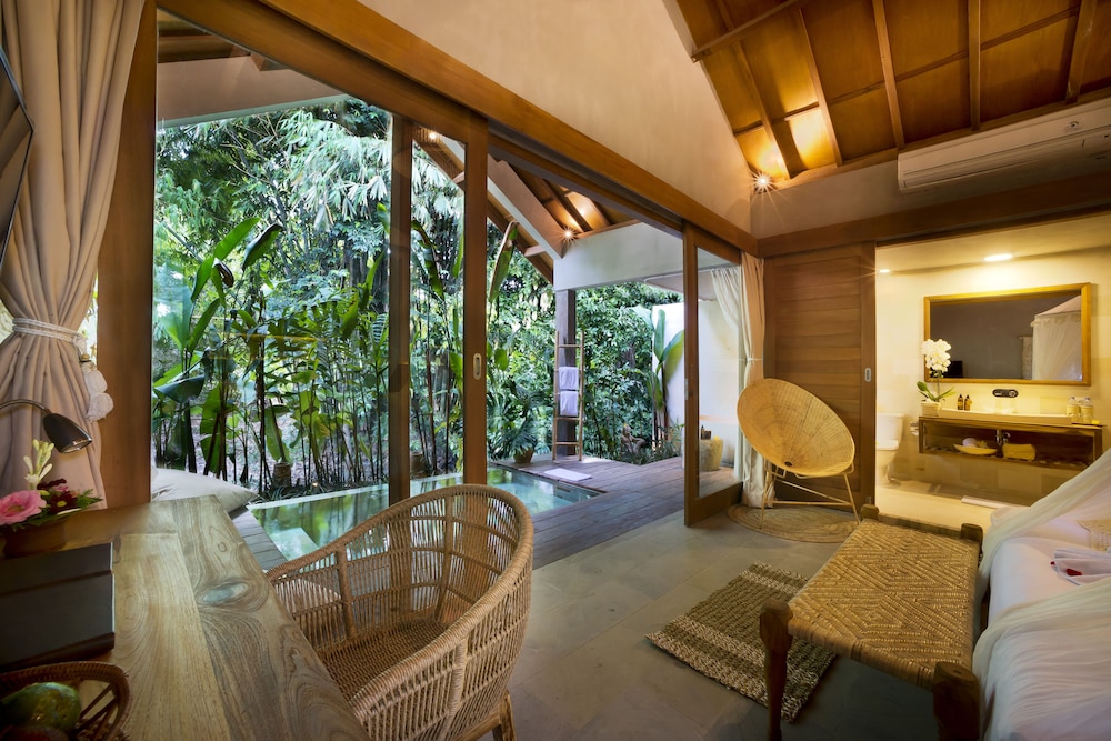 One Bedroom Villa with Private Pool and Bathtub (Free Yoga Session) photo 3