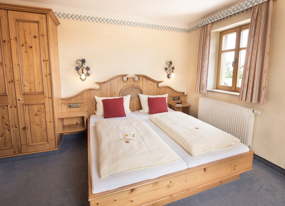 Standard Double Room - Photo 3