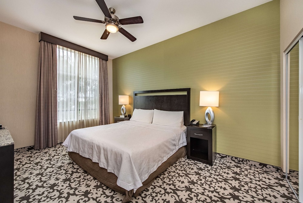 2 Bdrm 2 Bath K/2Q Suite Accessible Non-Smoking