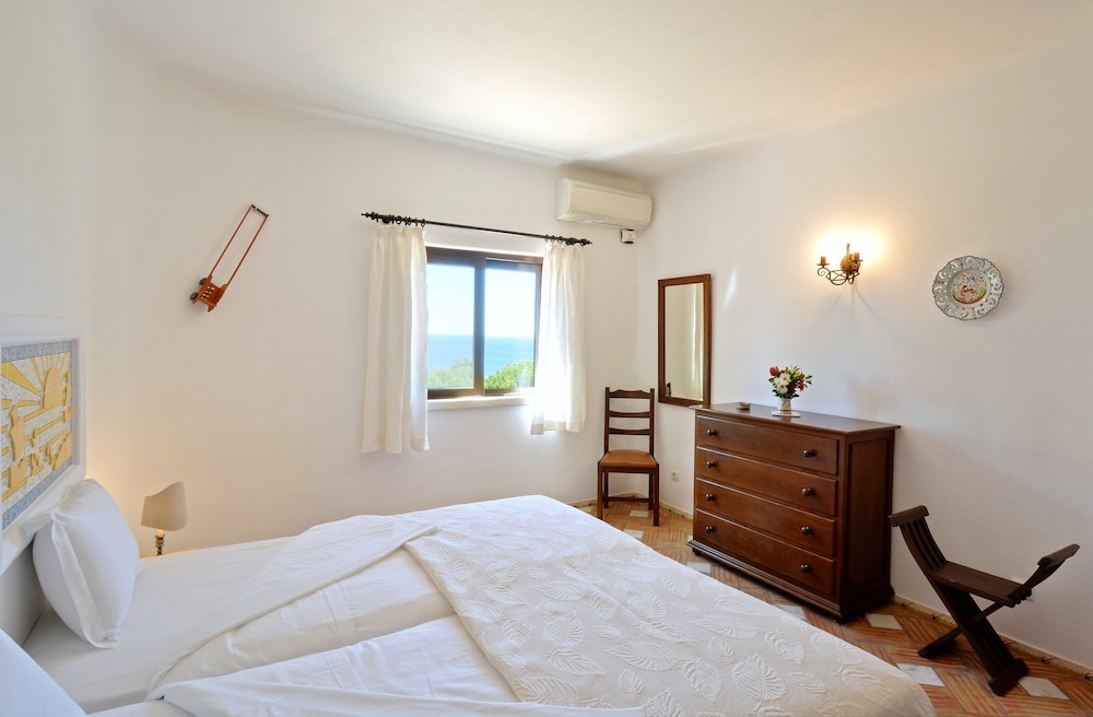 Suite, 1 Bedroom, Sea View, Sea Facing, 80 m from the main complex photo 3