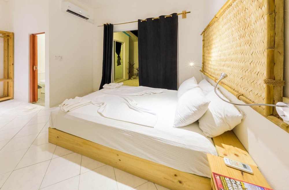 Twin Buget Suite photo 3