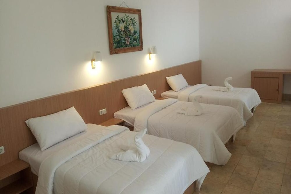Family Double Room with City View - Photo 2