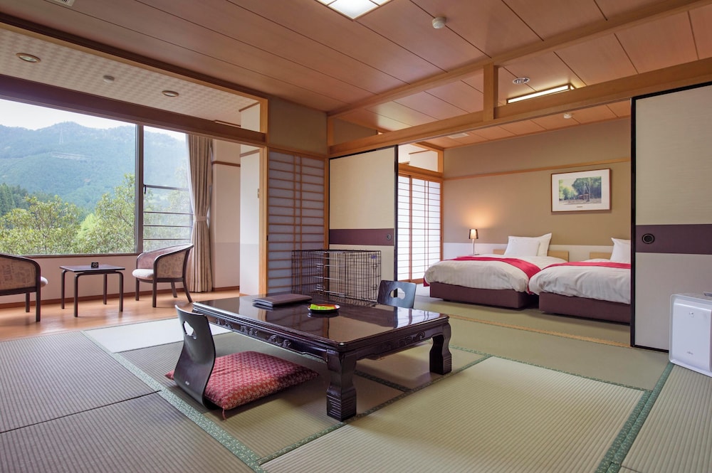 Japanese Modern Twin And Japanese 10 Tatami Room(Non-smoking)