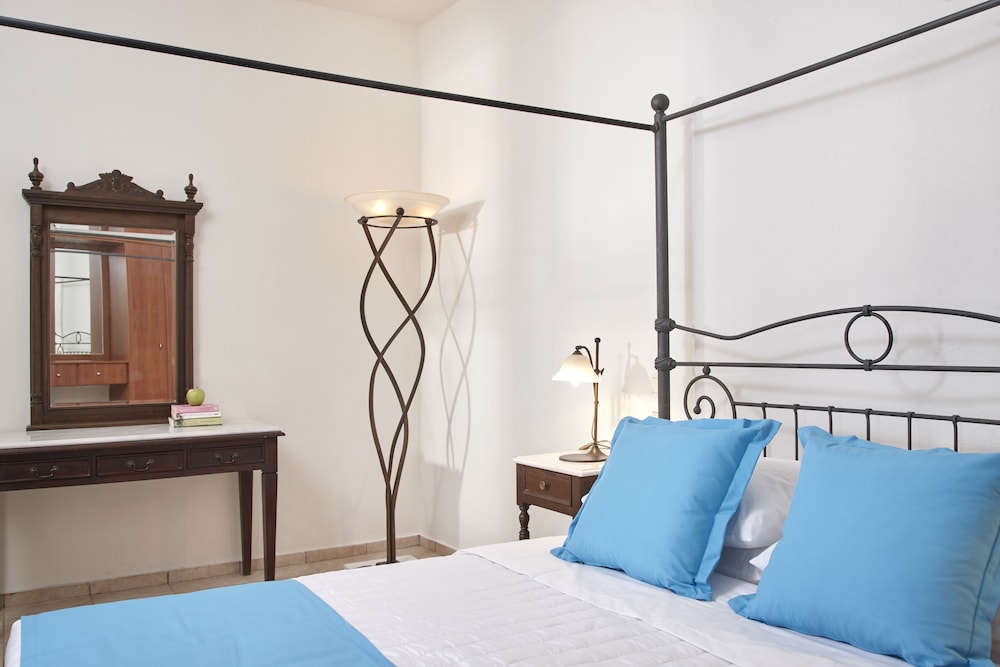 Classic Room, 1 Bedroom - Photo 2