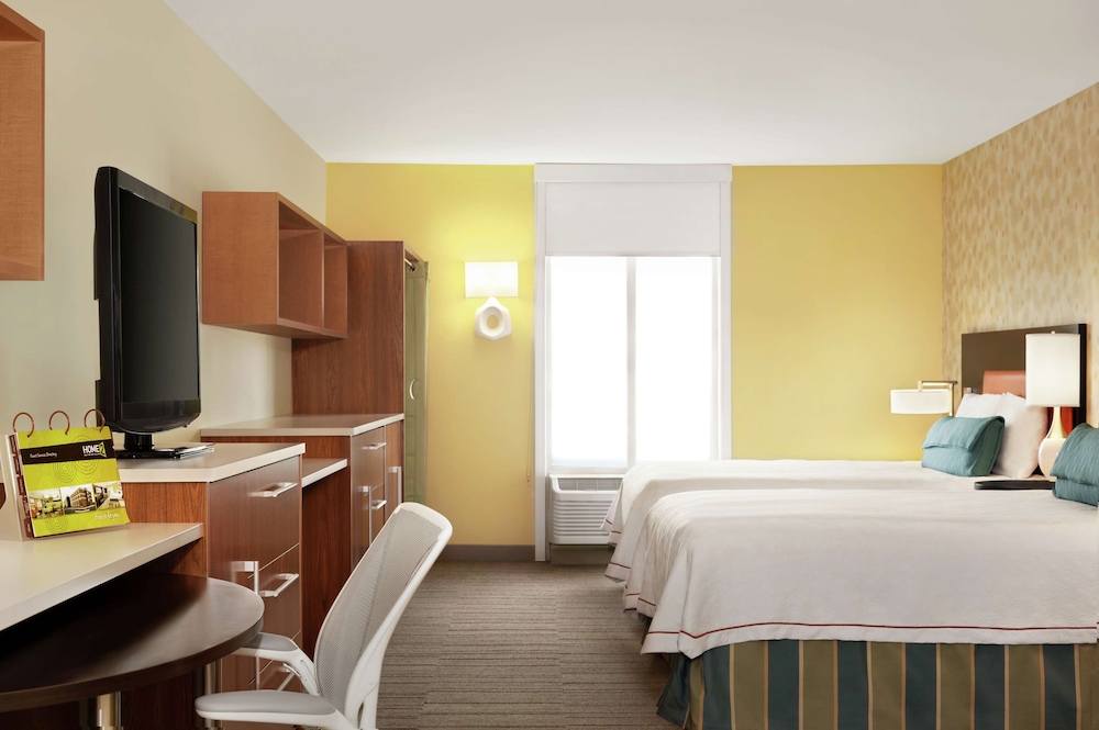 Studio, 2 Queen Beds, Accessible, Bathtub photo 2