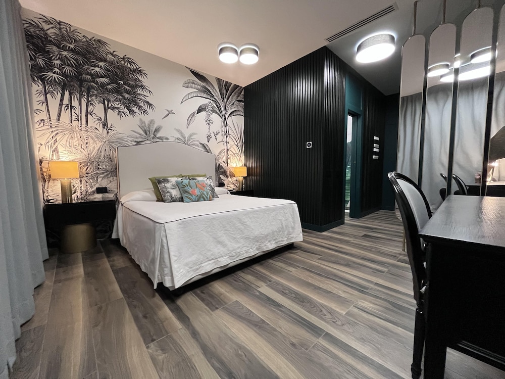 Superior Room, 1 Queen Bed
