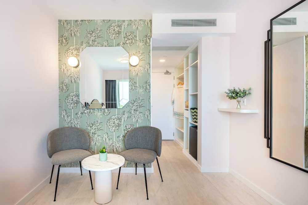 Double Room (3 Adults)