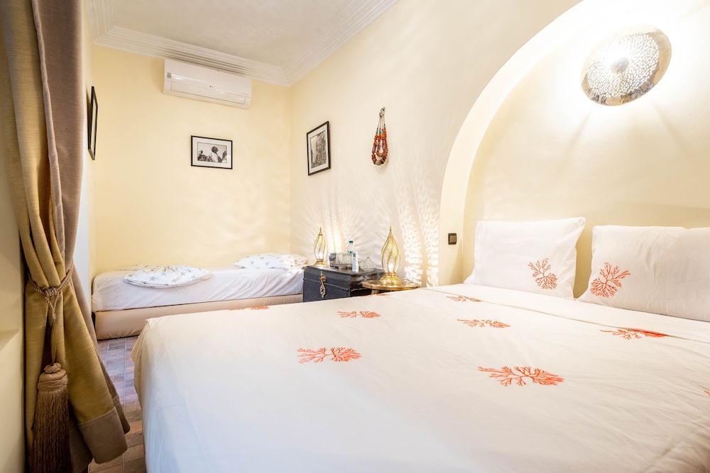 Standard Room - Photo 9
